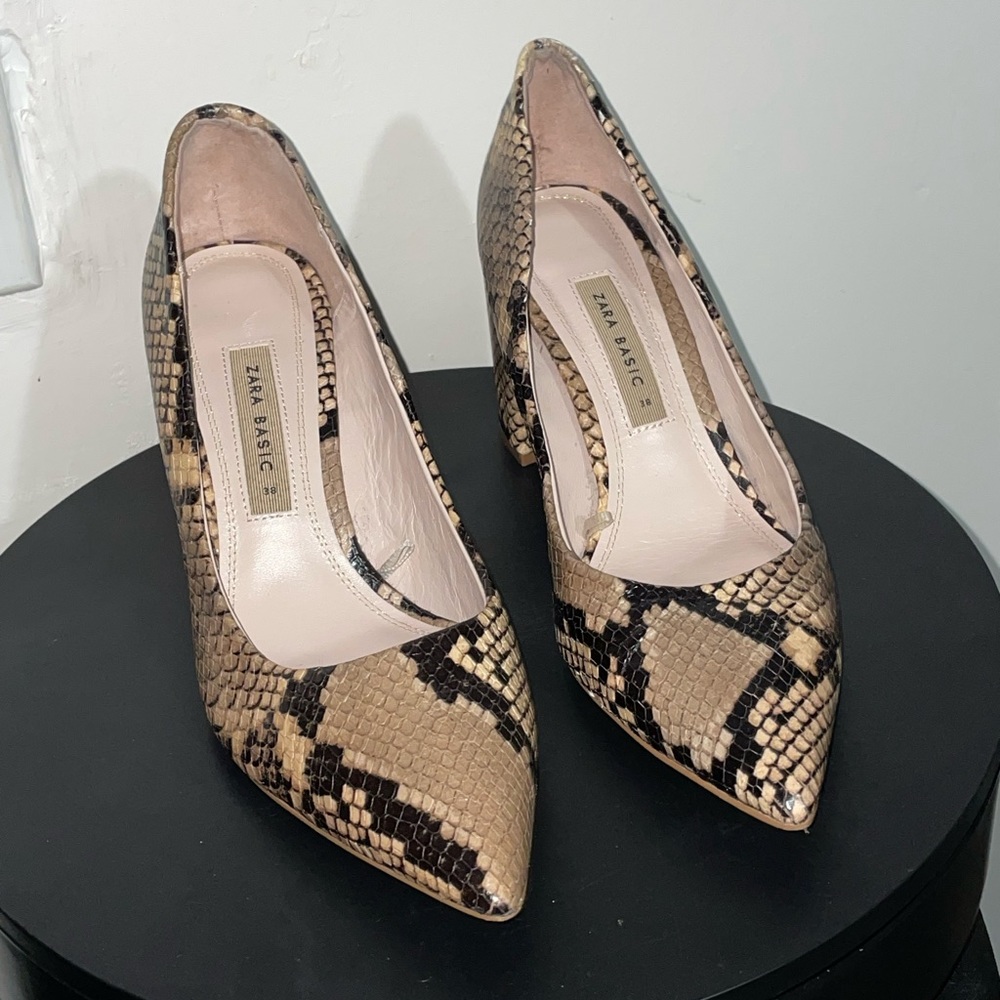 Zara Basic Block Heels Pointed Toe In Python Print - image 6